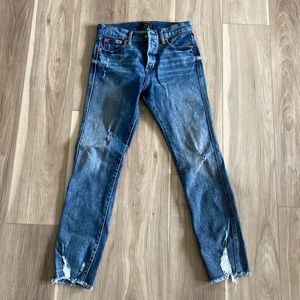 GAP jeans size 2 high rise & very flattering!